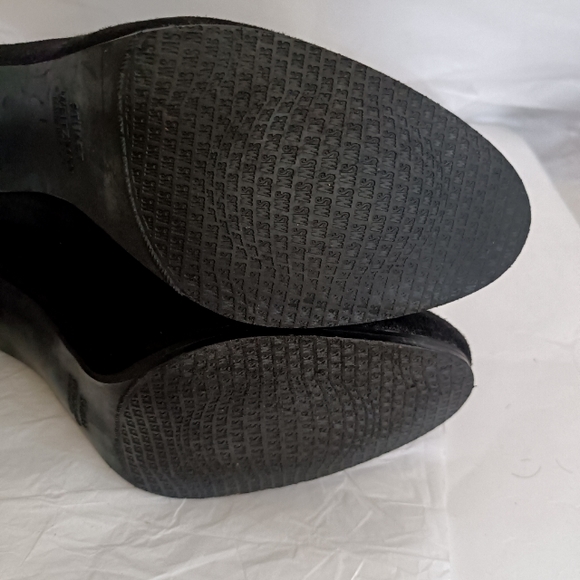Stuart Weitzman Short sock black boots size 7M suede - Picture 12 of 16